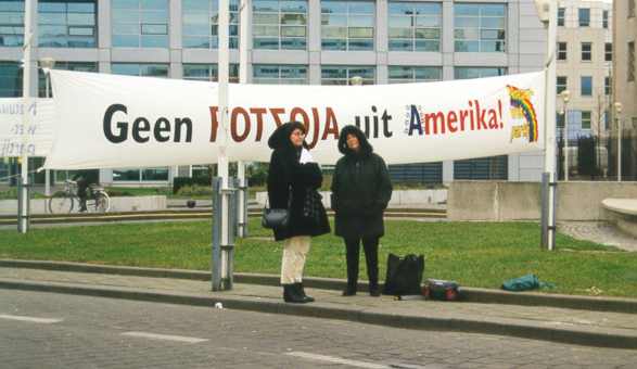 Demonstratie Den Haag, 20-01-2000, Vertegemwoordigers Natuur Wet Partij