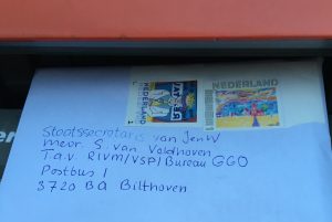 IM-MV-17-005-en18-001 brief aan min foto brievenbus M Bos 27-5-18